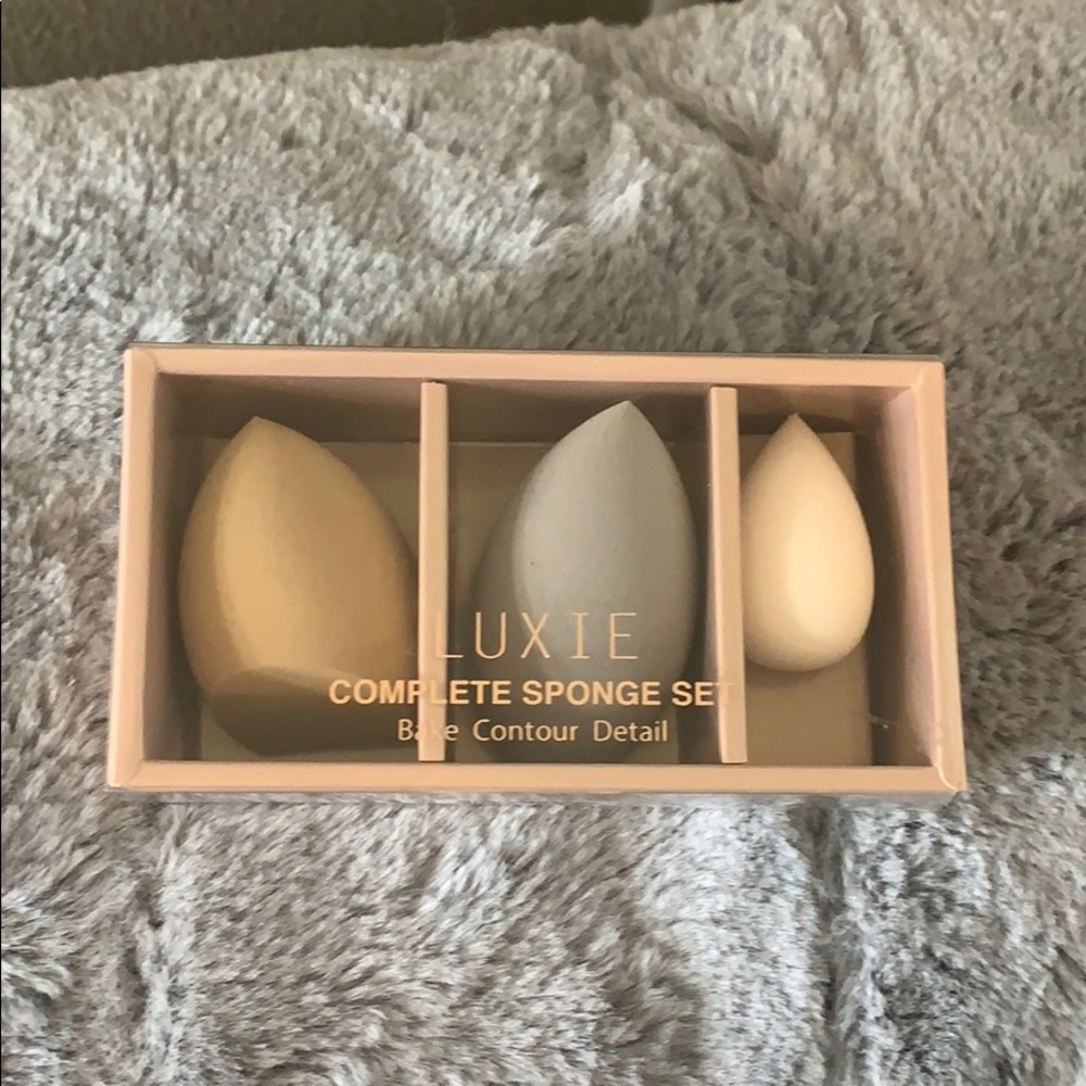 NIB LUXIE Complete Sponge Set